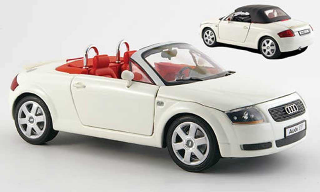 Audi TT Roadster 1/18 Revell Roadster wit modelauto