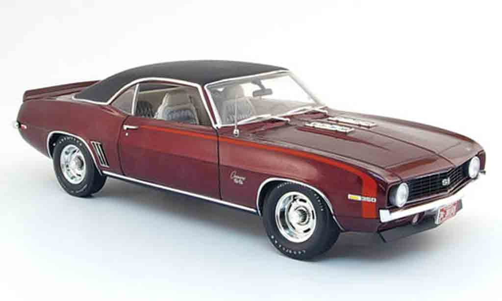 Chevrolet Camaro SS 1/18 Highway 61 SS 350 rood zwart 1969 modelauto
