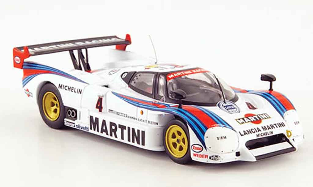 Lancia LC2 1/43 IXO no.4 martini wollek nannini 24h le mans 1985 modelauto