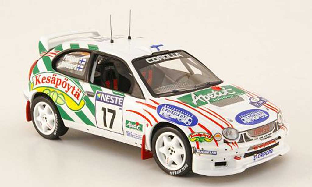 Toyota Corolla WRC 1/43 IXO WRC No.17 Kesapoyta Rally Finland 2000 modelauto