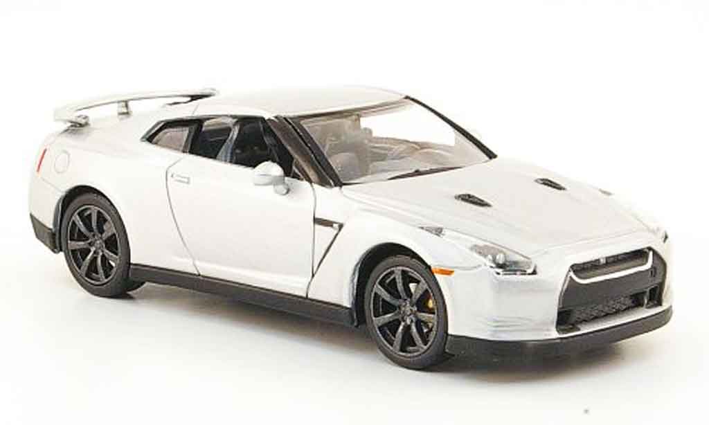 Nissan Skyline R35 1/43 Yat Ming R35 GT R grijs metallic 2009 modelauto