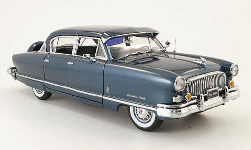 Nash Ambassador 1/18 Sun Star airflyte blauw 1952 modelauto