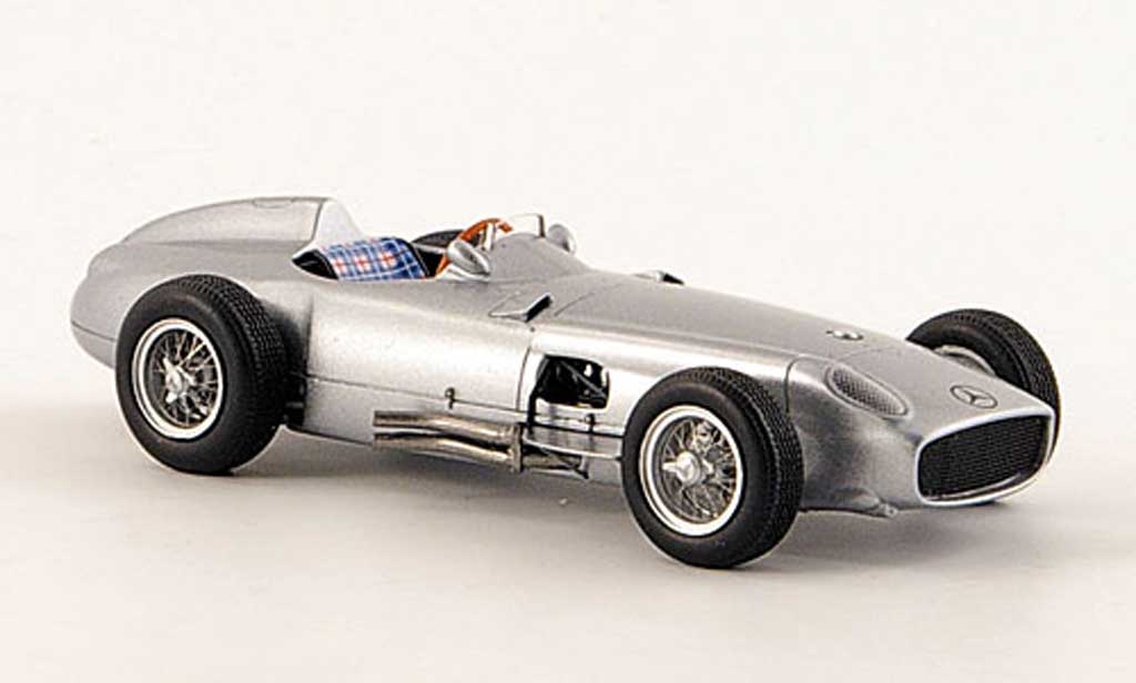 Mercedes W 196 1/43 Premium ClassiXXs Monoposto grijs modelauto
