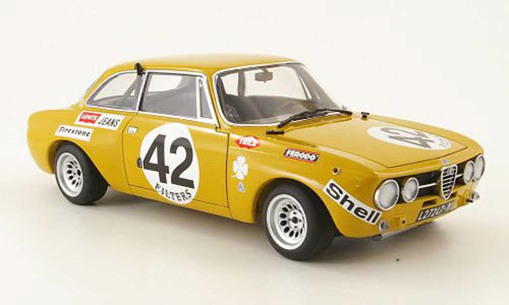Alfa Romeo Giulia GT Am 1/18 Autoart GT Am no.42 spa 1971 modelauto