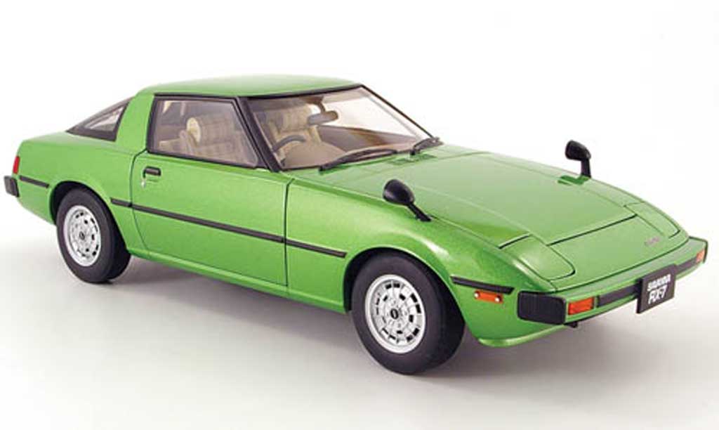 Mazda RX7 1/18 Autoart savanna (sa) grun 1978 modelauto