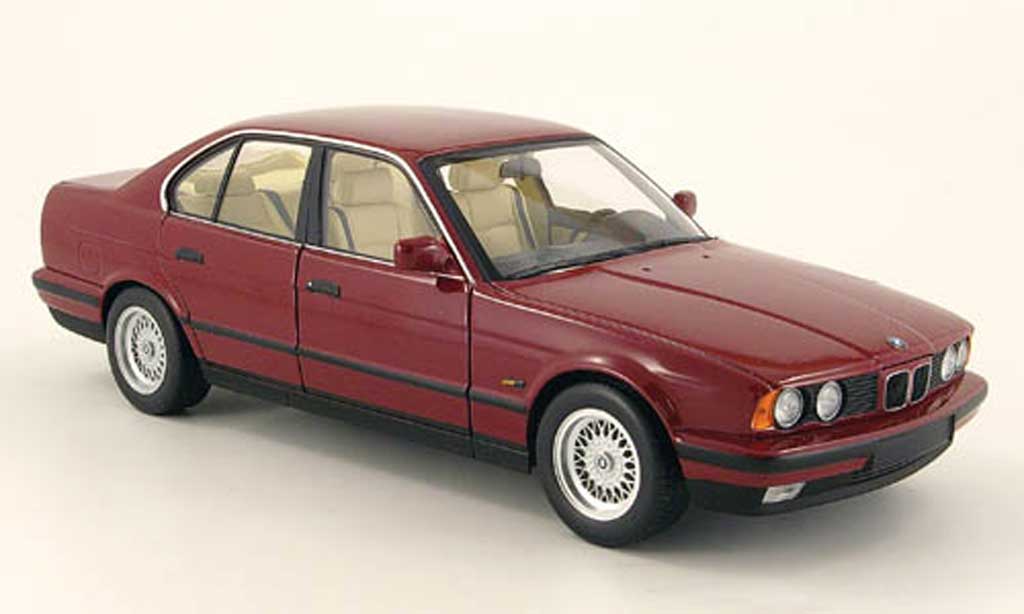 Bmw 535 1988 1/18 Minichamps 1988 i (e34) rood modelauto