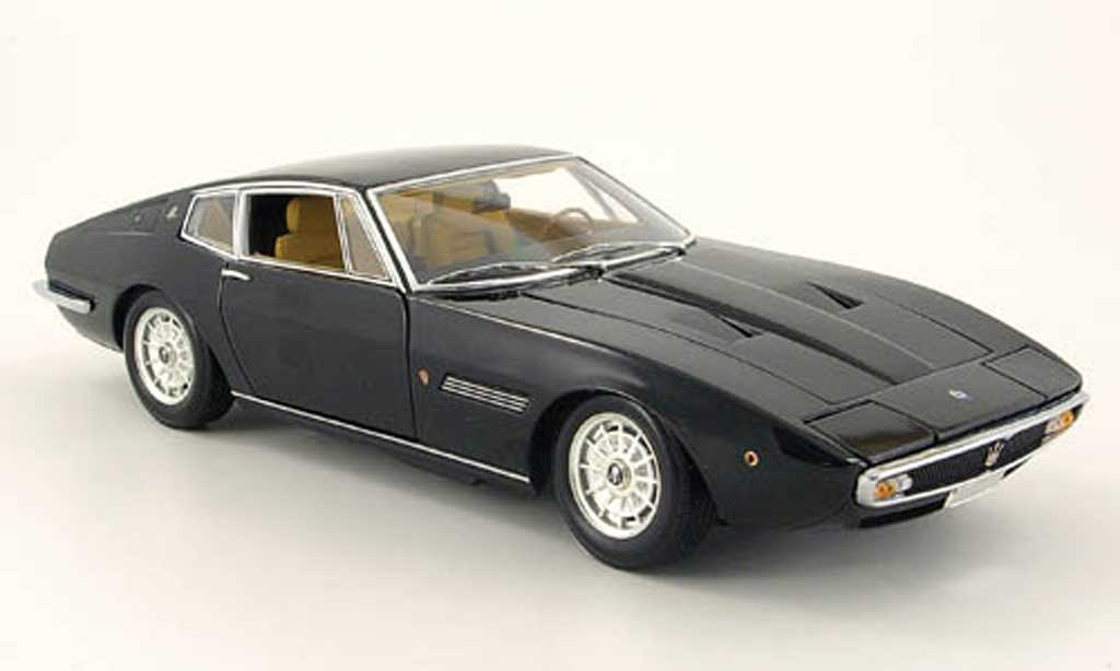 Maserati Ghibli coupe 1/18 Minichamps coupe zwart 1969 modelauto