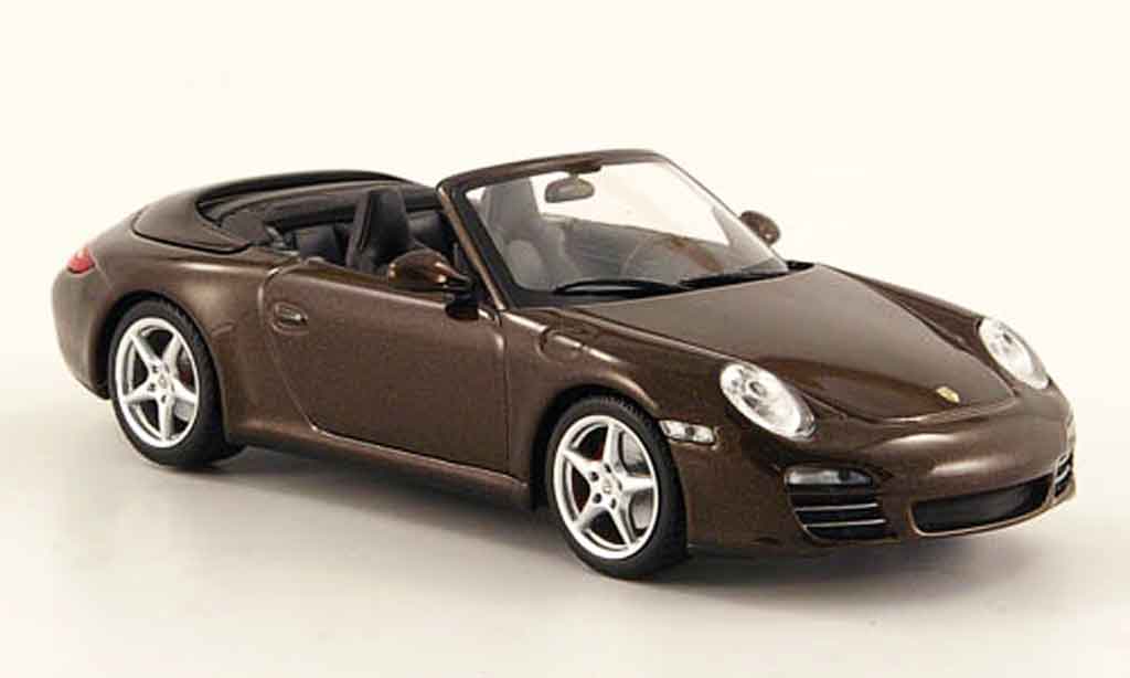 Porsche 997 4S 1/43 Minichamps Cabriolet Carrera 4S bruin 2008 modelauto