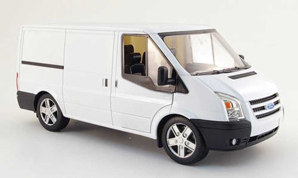 Ford Transit 1/18 Powco Kasten wit 2006 modelauto
