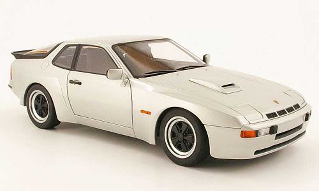 Porsche 924 1980 1/18 Autoart 1980 carrera gt grijs modelauto