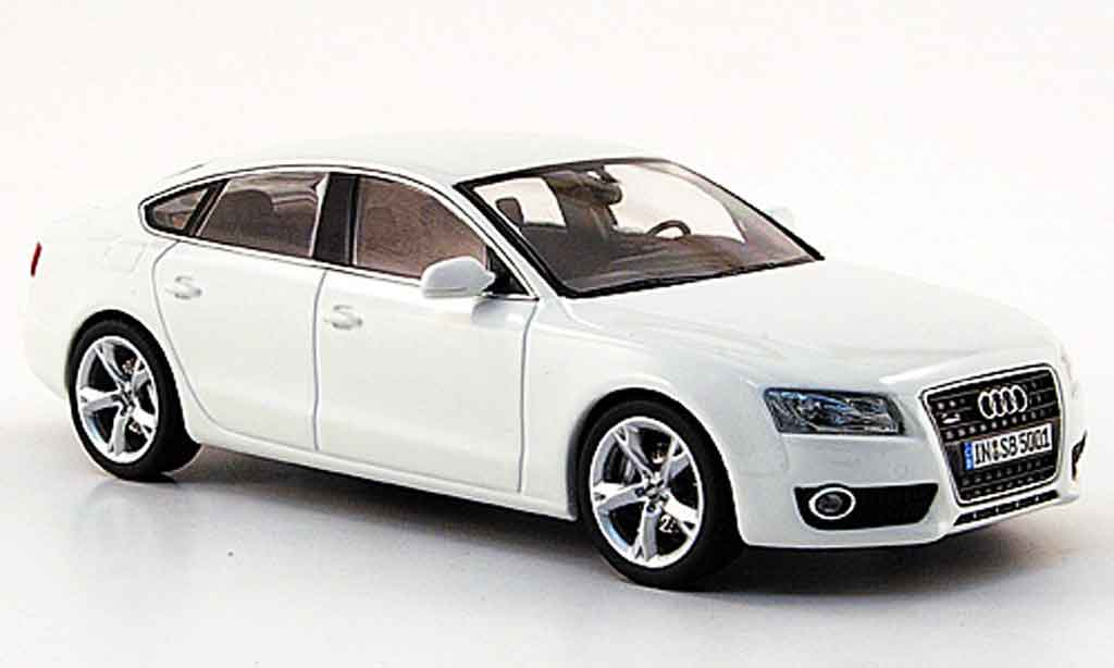 Audi A5 1/43 Schuco Sportback wit 2009 modelauto