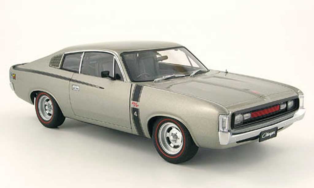 Chrysler Charger 1/18 Autoart e49 grijs modelauto