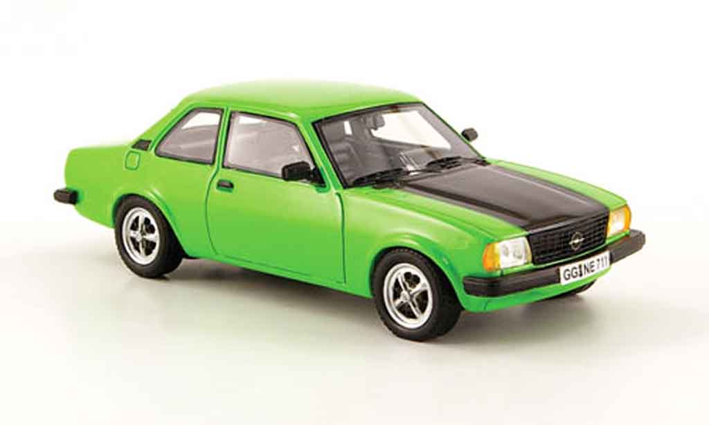 Opel Ascona B 1/43 Neo B sr grun avec zwarter haube 1980 modelauto