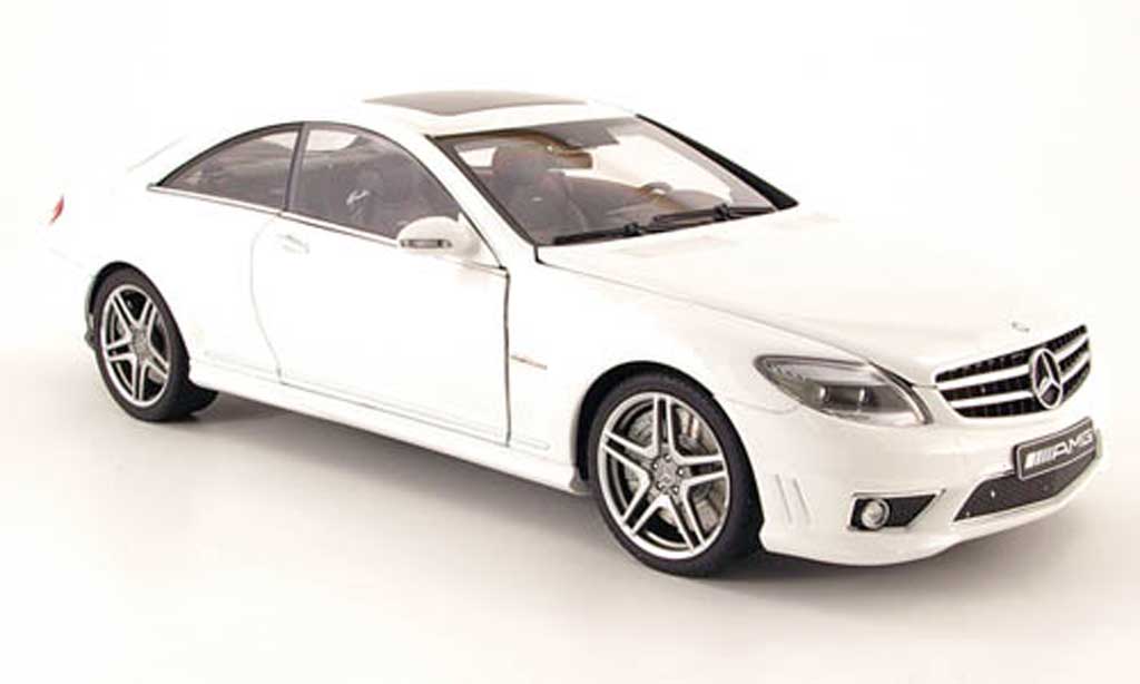 Mercedes Classe CL 1/18 Autoart 63 amg (c216) wit modelauto
