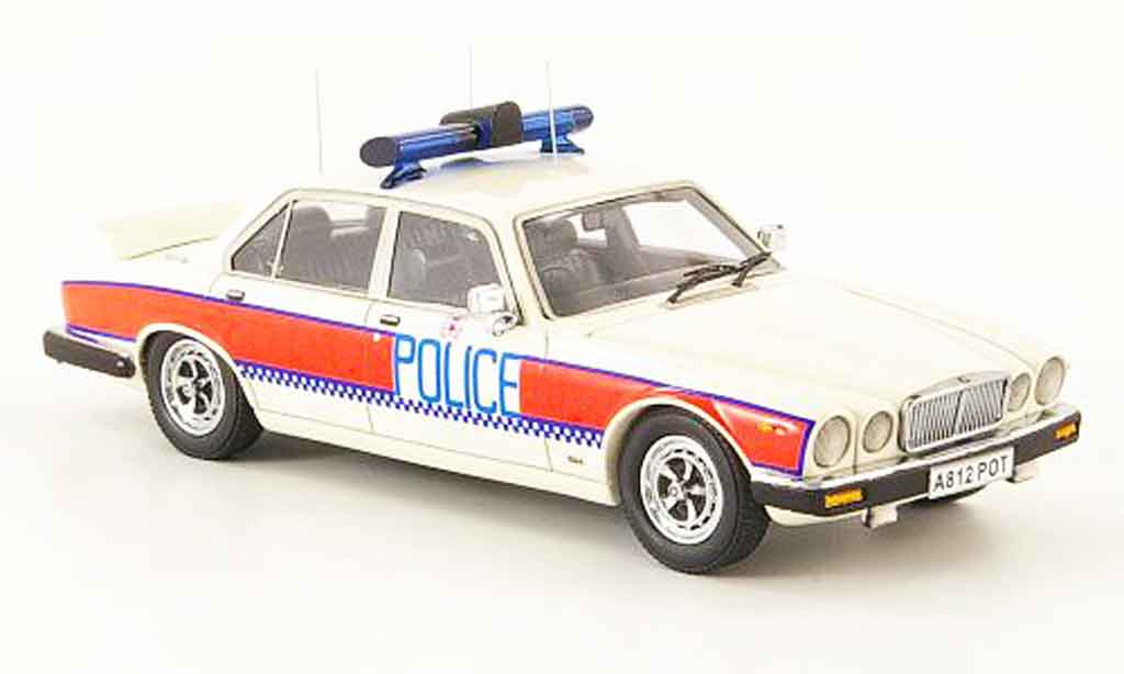 Jaguar XJ Series III 1/43 Neo Series III hampshire constabulary politie modelauto