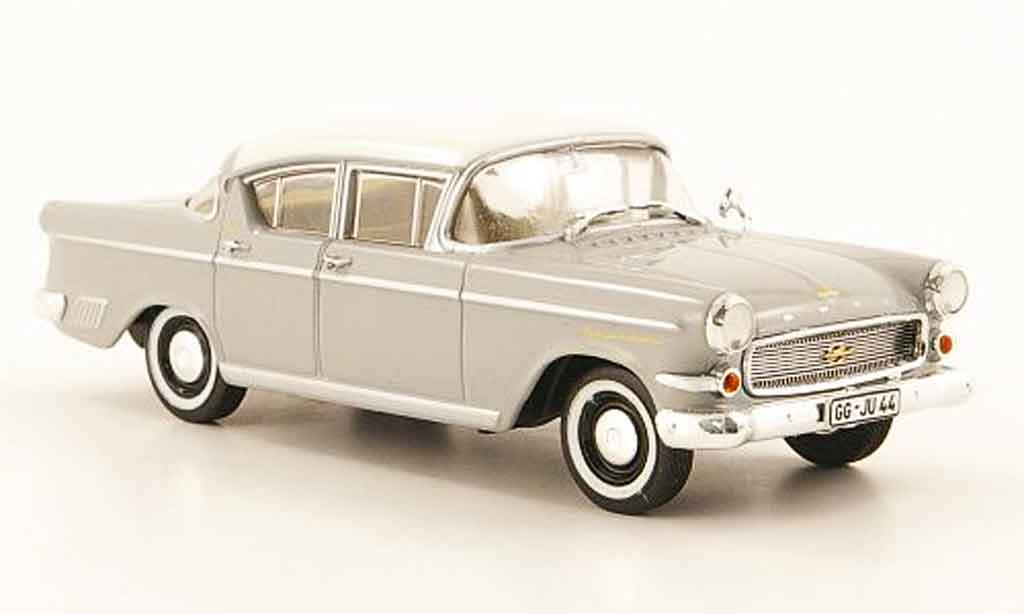 Opel Kapitan 1/43 Starline p 2.5 grijs wit 1958 modelauto