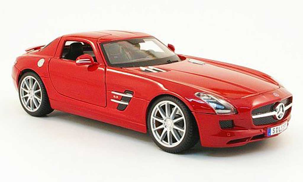 Mercedes SLS 1/18 Maisto coupe amg (c197) rood 2010 modelauto
