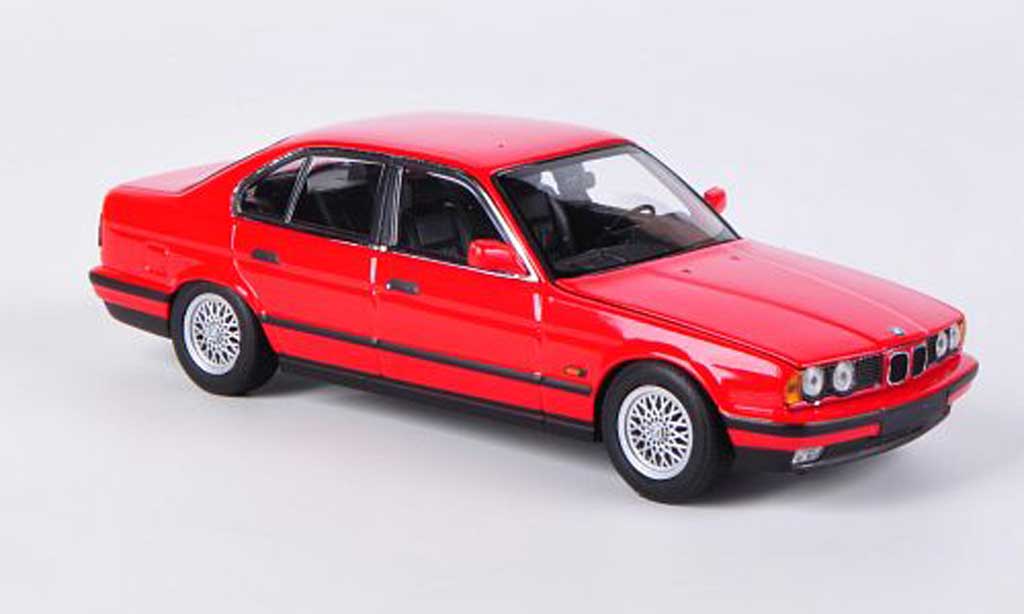 Bmw 518 E34 1/43 Minichamps E34 i rood 1988 modelauto