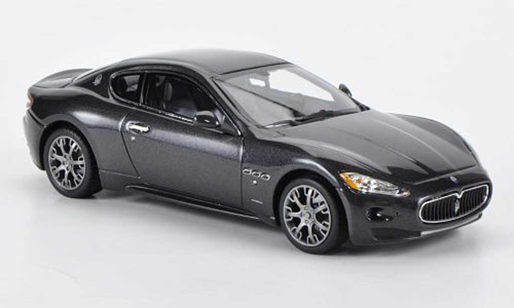 Maserati Gran Turismo 1/43 Minichamps S grijs 2008 modelauto