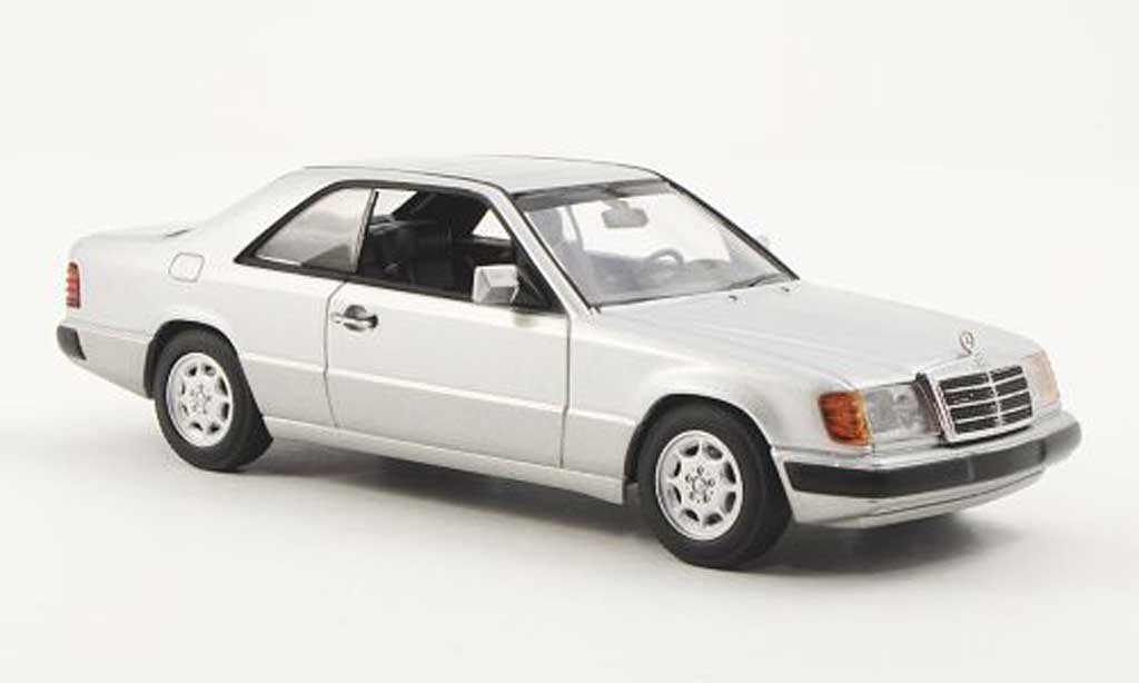 Mercedes 300 CE 1/43 Minichamps CE 24 (W124) grijs 1990 modelauto