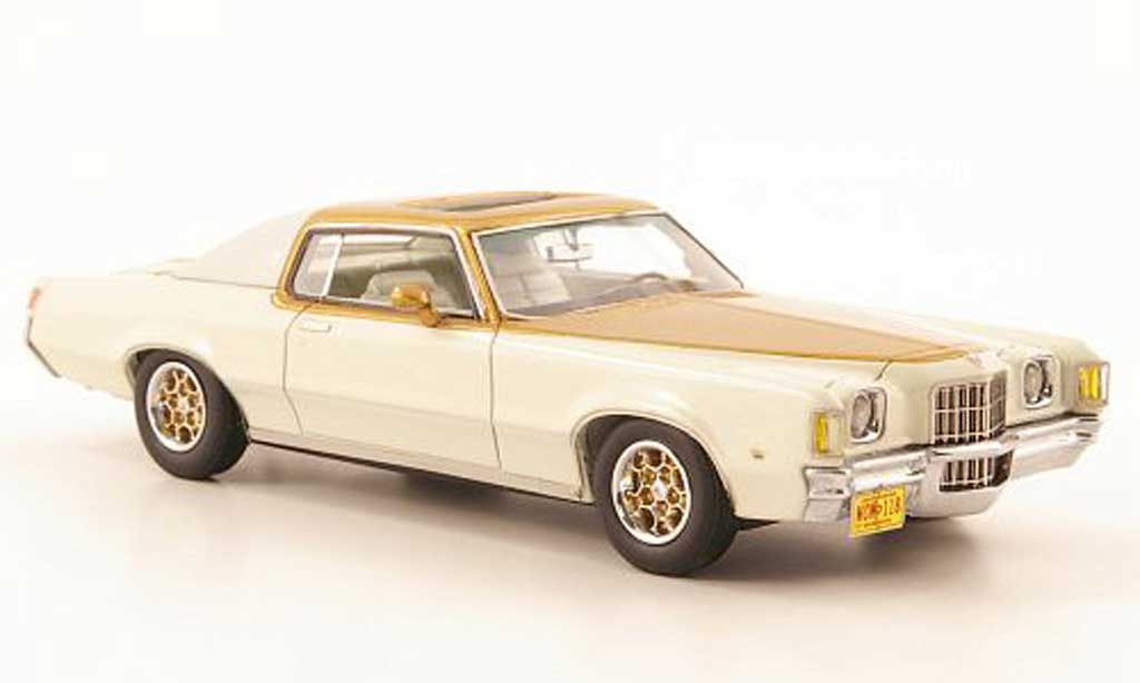 Pontiac Grand Prix 1/43 American Excellence Hurst SSJ gold/wit lim. Aufl. 500 1972 modelauto