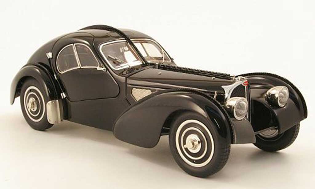Bugatti 57 SC 1/18 CMC SC atlantic coupe zwart 1938 chassis-nr. .591 modelauto