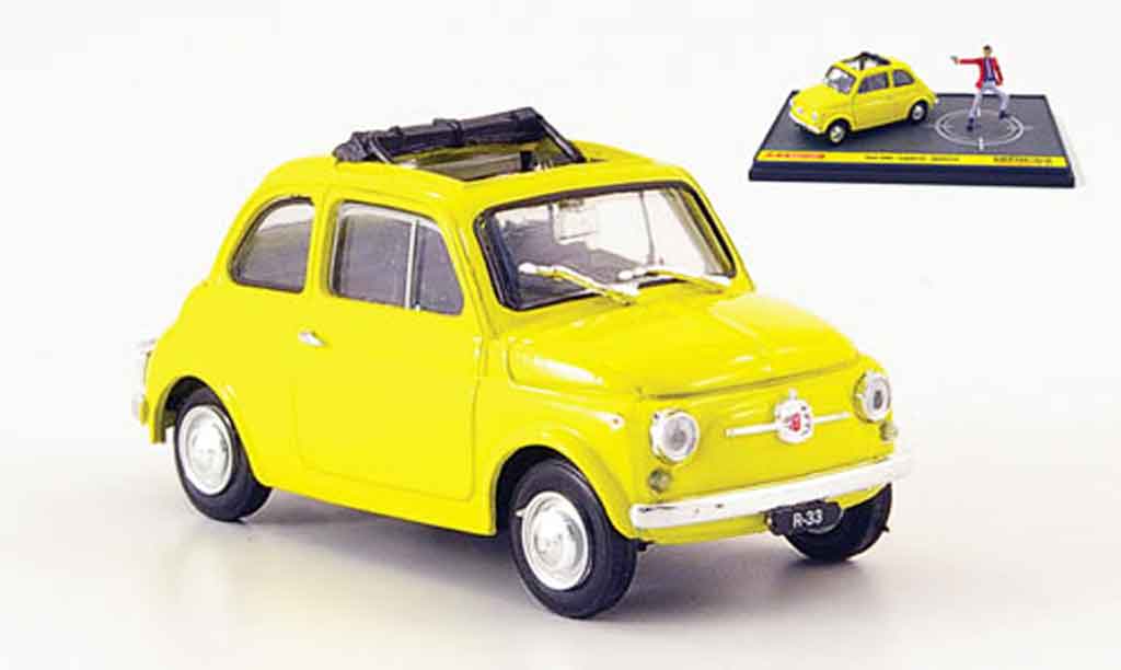 Fiat 500 1/43 Brumm geel avec Figur Lupin the 3rd Wanted modelauto