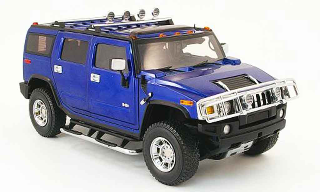 Hummer H2 1/18 Highway 61 blauw modelauto