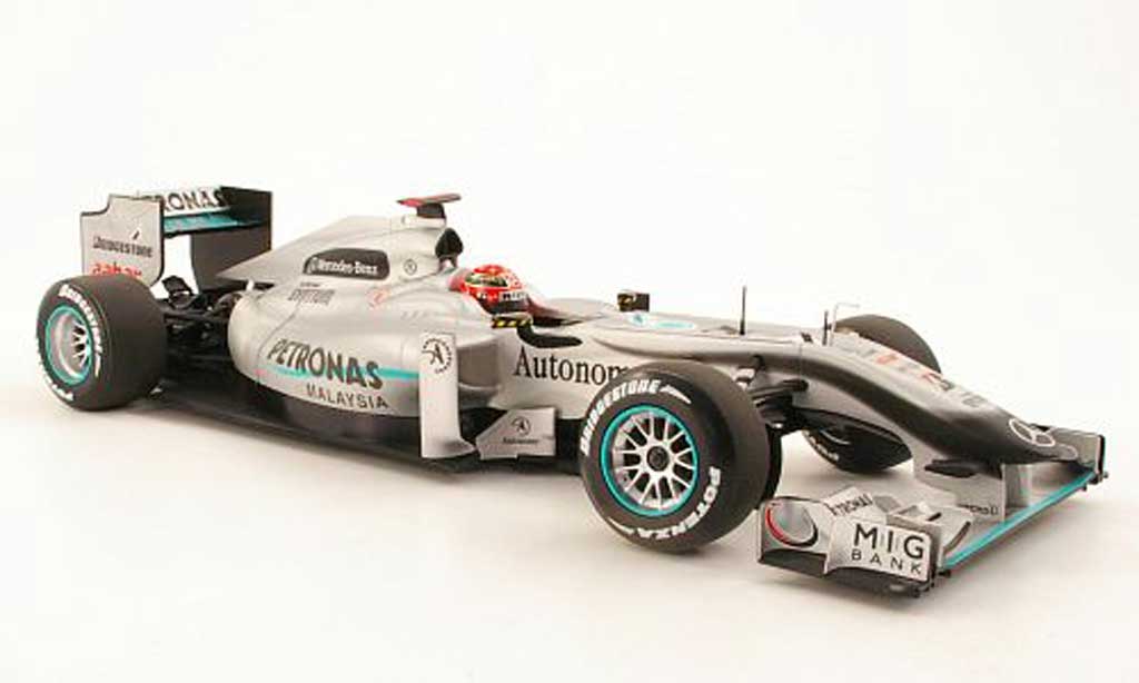 Mercedes F1 1/18 Minichamps GP MGP W01 No.3 Petronas M.Schumacher Saison 2010 modelauto