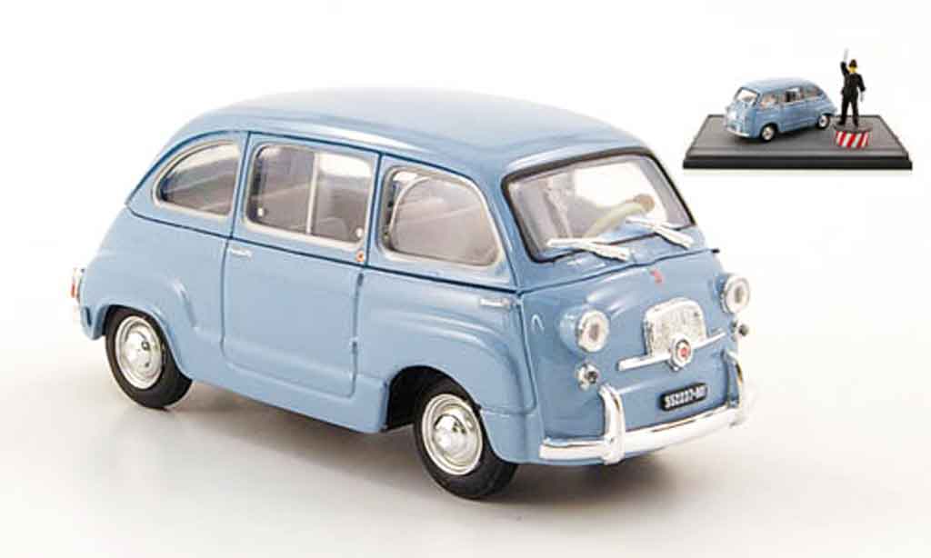 Fiat 600 1/43 Brumm D Multipla blauw avec Figuren 1960 modelauto
