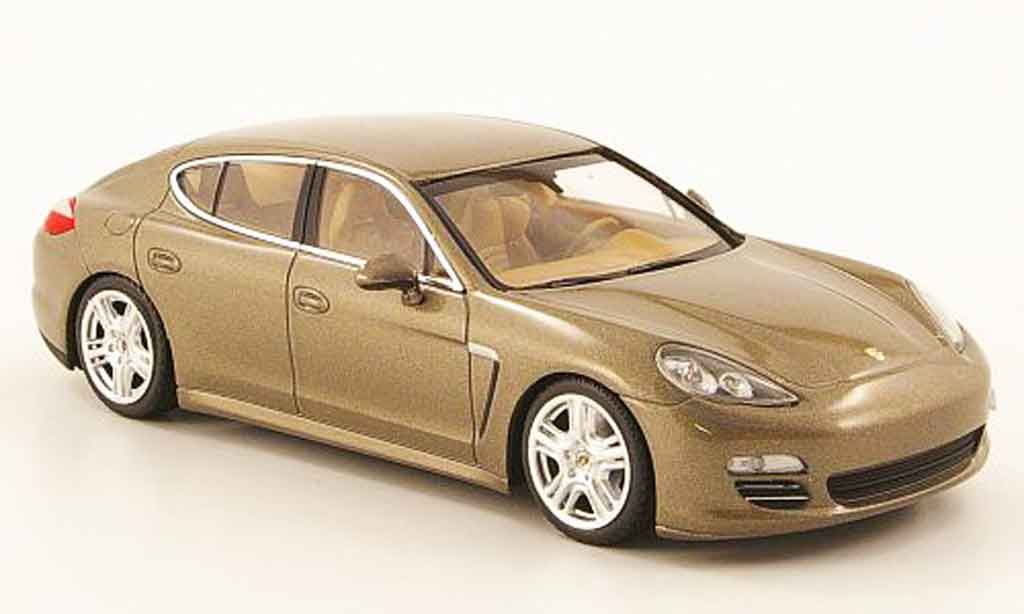 Porsche Panamera 1/43 Minichamps 4 beige 2010 modelauto