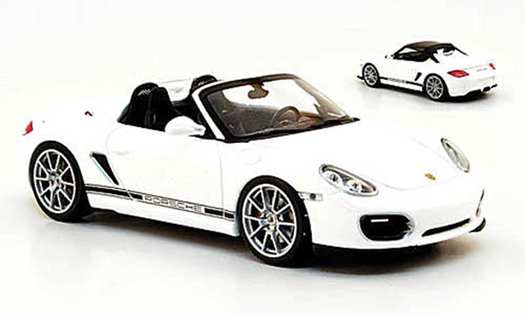 Porsche Boxster 1/43 Minichamps Spyder wit 2010 inklusive SoftTop modelauto