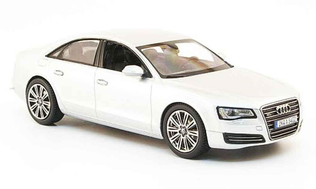 Audi A8 1/43 Kyosho grijs metallic 2010 modelauto