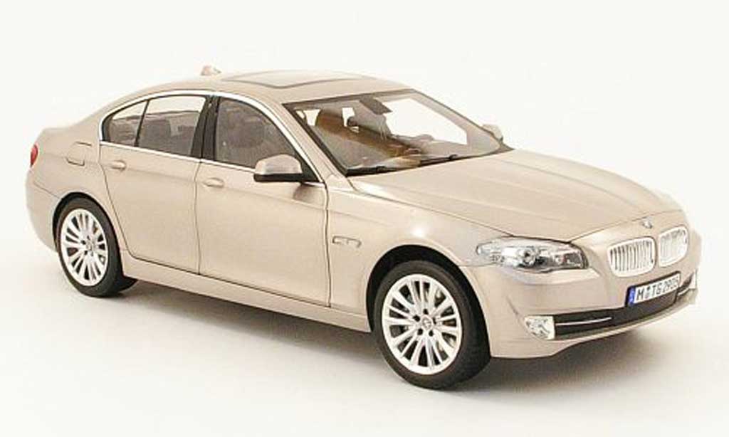 Bmw 550 F10 1/18 Norev F10 limousine champagne 2010 modelauto