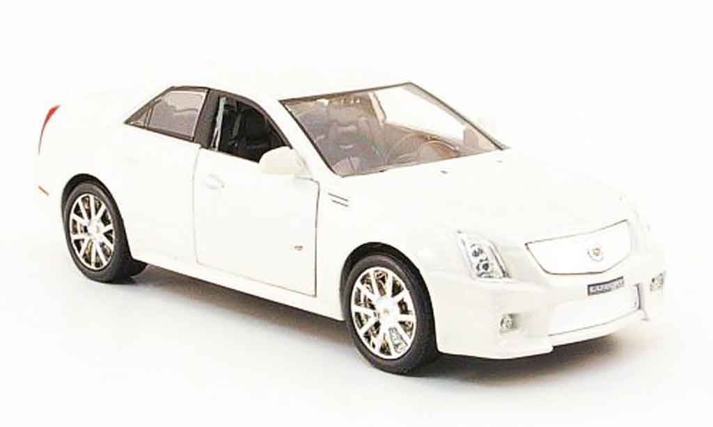 Cadillac CTS 1/43 Luxury Die Cast V wit 2009 modelauto