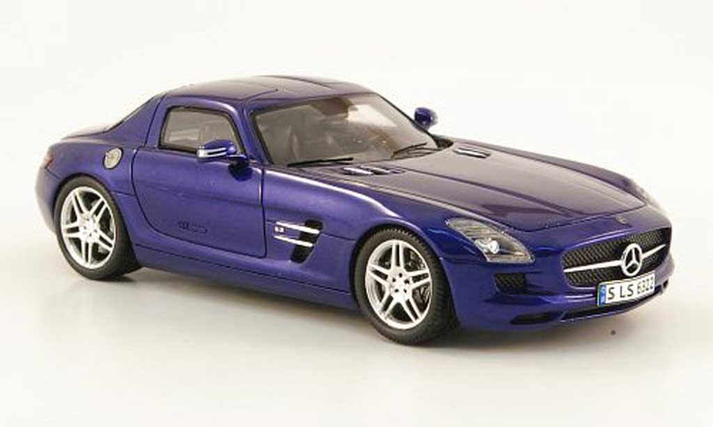 Mercedes SLS 1/43 Spark AMG blauw 2009 modelauto