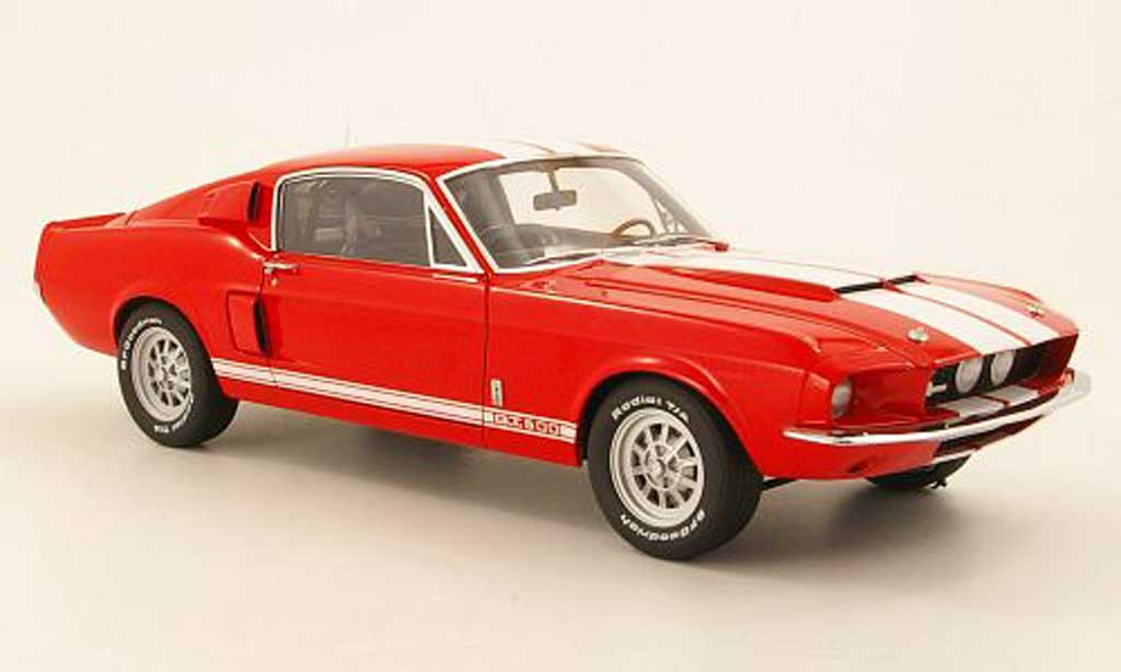 Shelby GT 500 1967 1/18 Autoart 1967 rood mit witen Streifen modelauto