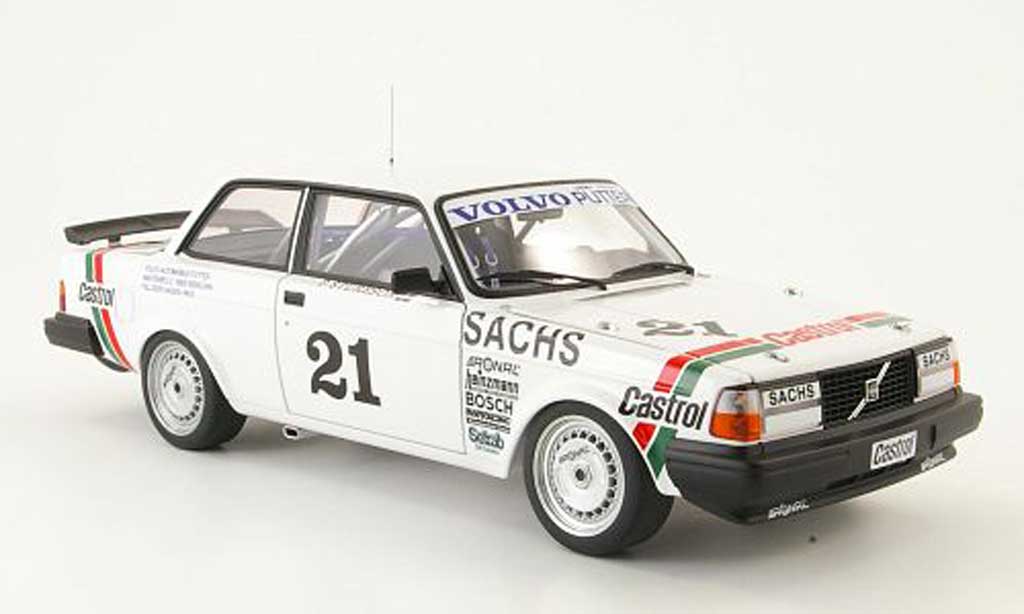 Volvo 240 1/18 Autoart turbo no.21 sieger dtm champions 1985 modelauto