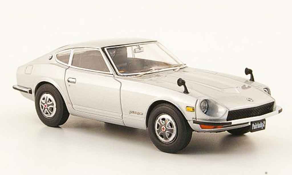 Nissan Fairlady Z S30 1/43 Ebbro S30 grijs metallic RHD modelauto