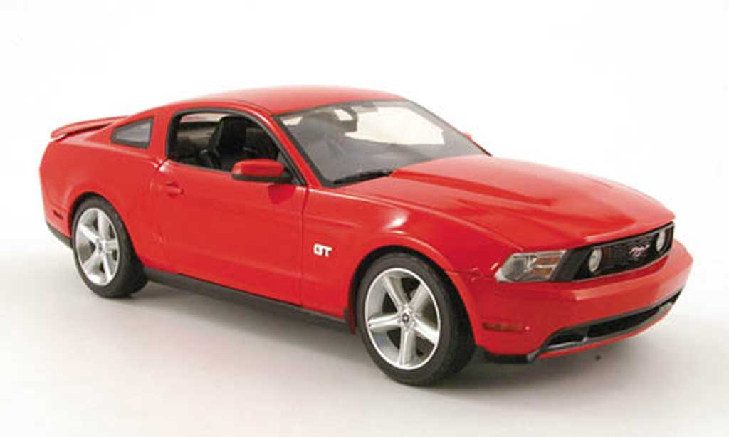 Ford Mustang GT 1/18 Greenlight GT rood 2010 modelauto