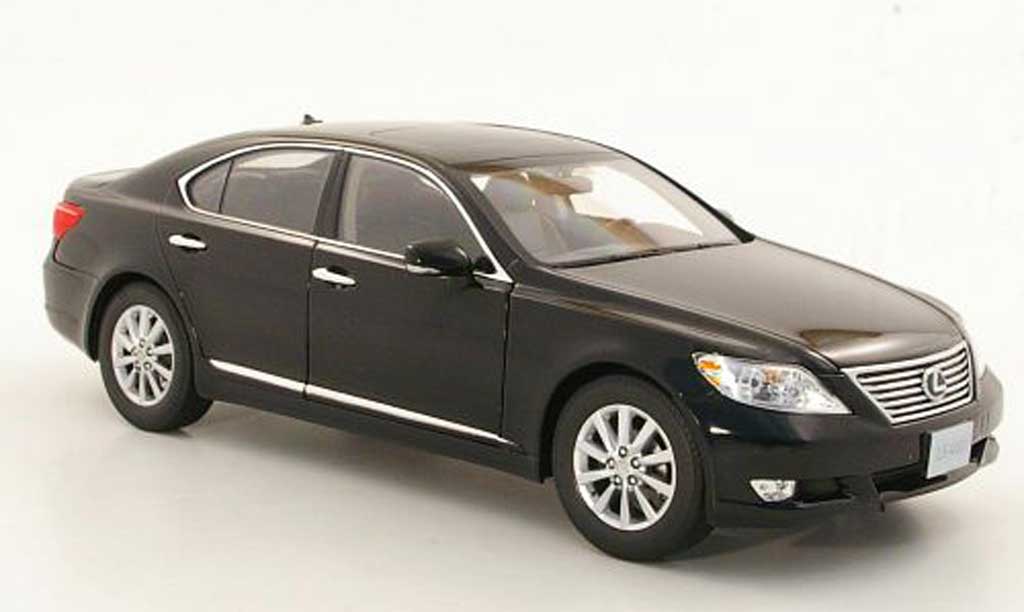 Lexus LS 460 1/18 Norev 460 zwart 2010 modelauto