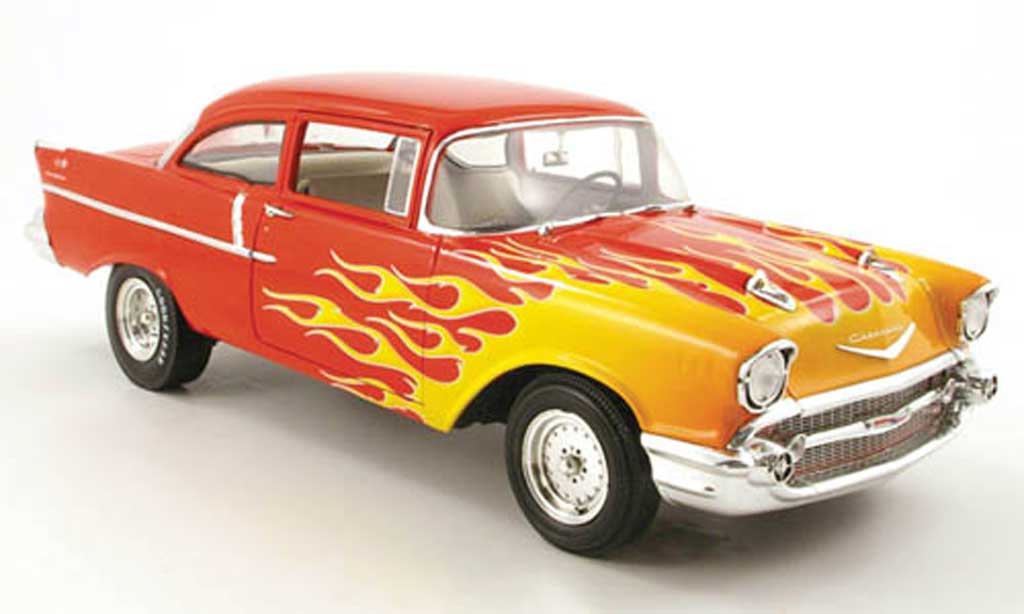 Chevrolet Bel Air 1957 1/18 Highway 61 1957 150 rood mit flammendekor modelauto