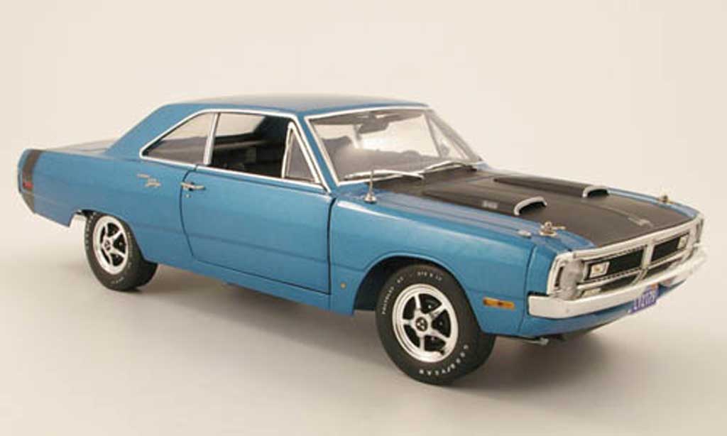 Dodge Dart 1970 1/18 Highway 61 1970 swinger blauw modelauto