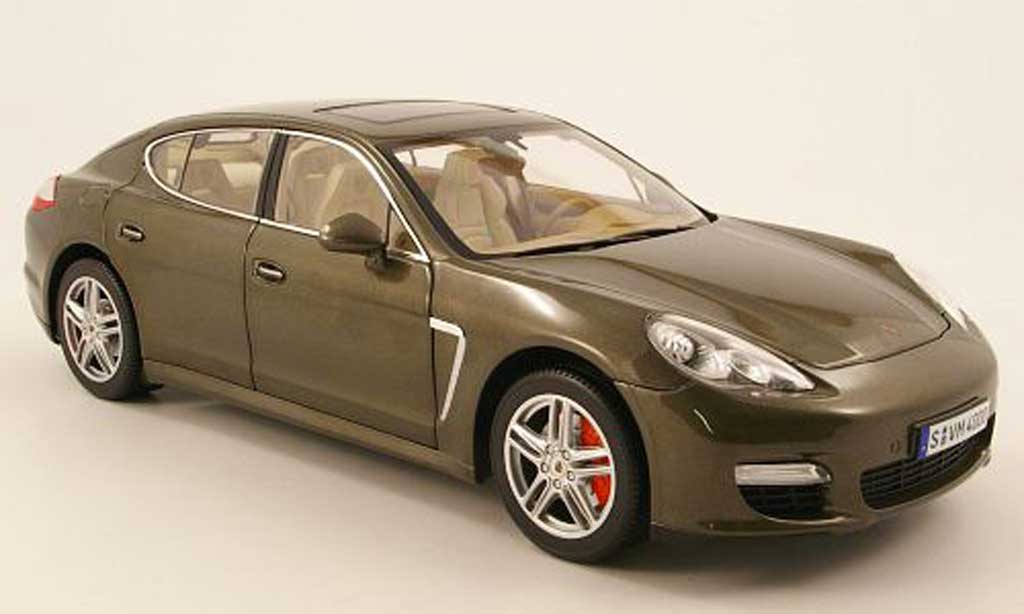 Porsche Panamera Turbo 1/18 Norev turbo bruin 2009 modelauto