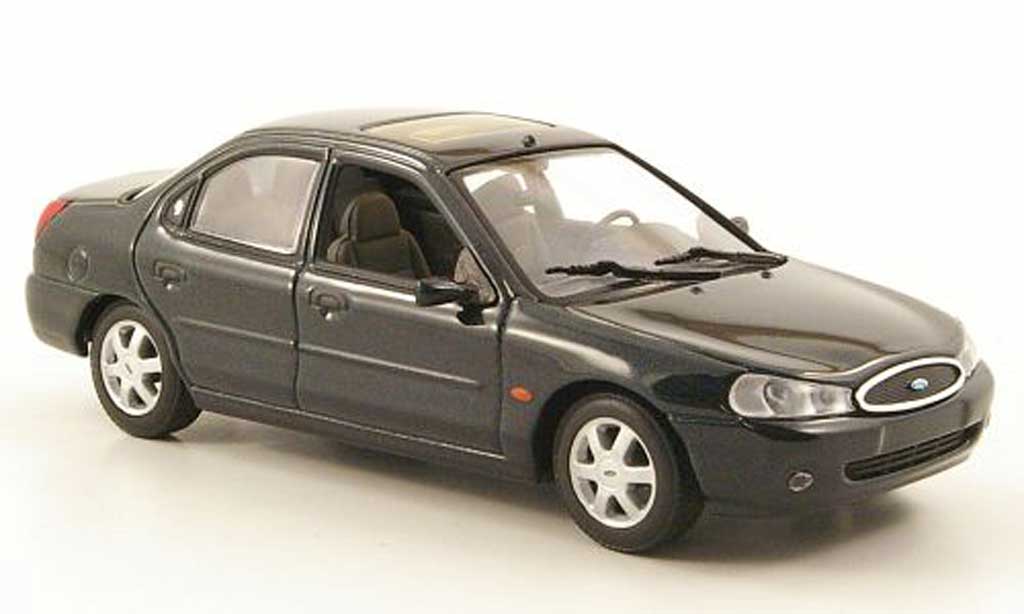 Ford Mondeo 1997 1/43 Minichamps 1997 MKII grun Stufenheck modelauto