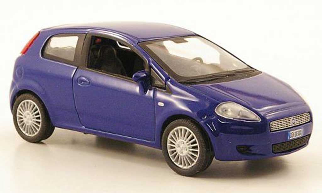 Fiat Grande Punto 1/43 Hachette blauw 3-portes 2005 modelauto