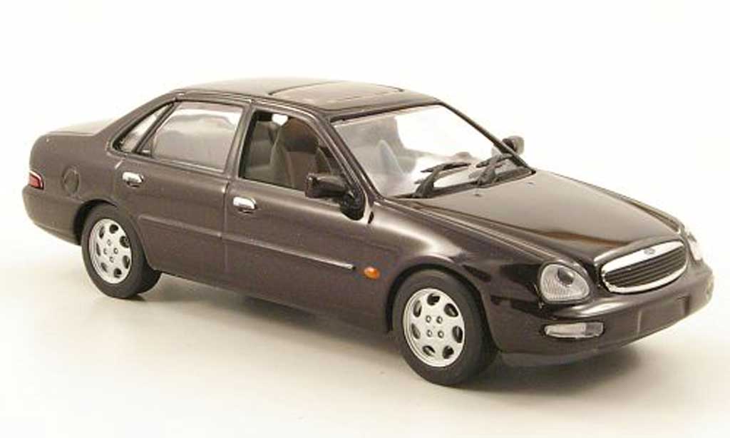Ford Scorpio 1/43 Minichamps lila modelauto