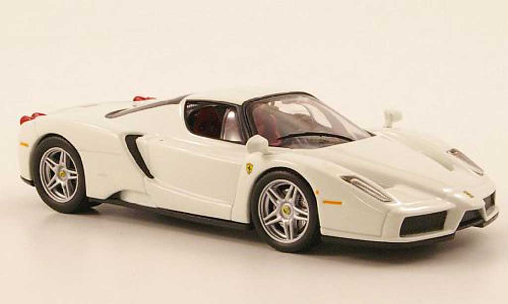 Ferrari Enzo 1/43 IXO wit 2003 modelauto