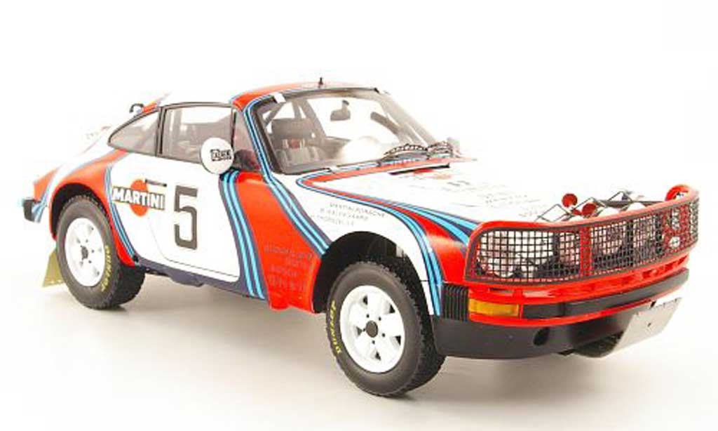 Porsche 930 SC 1/18 Spark SC 3.0 no.5 martini east afrika safari rallye 1978 b.waldegaard/h.thorszelius modelauto