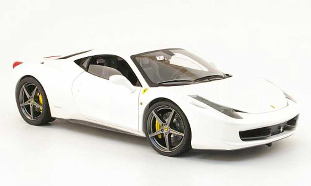 Ferrari 458 Italia 1/18 Hot Wheels Elite Italia wit owned by f.alonso modelauto